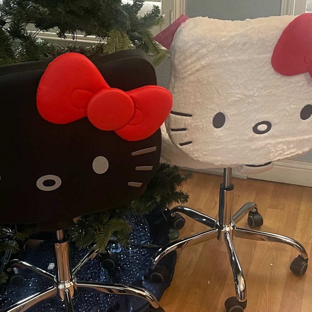 Hello Kitty Kawaii Swivel Vanity Chair